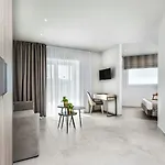 Hotel Kriopigi 4*