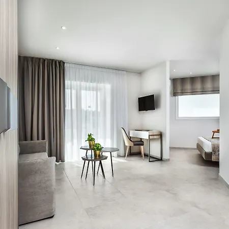 Hotel Kriopigi 4*