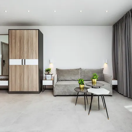 Hotel Kriopigi فندق كريوبيجي