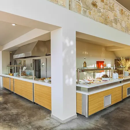 Hotel Kriopigi 4*