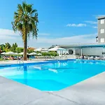 Hotel Kriopigi 4*