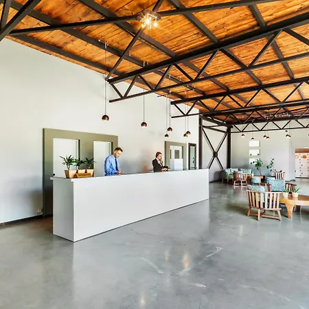 מלון Hotel Kriopigi 4*