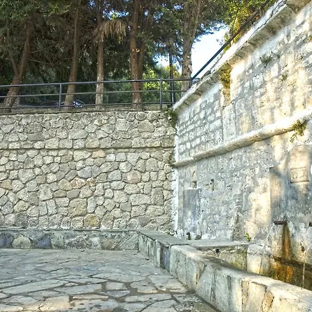 Hotel Kriopigi 4*